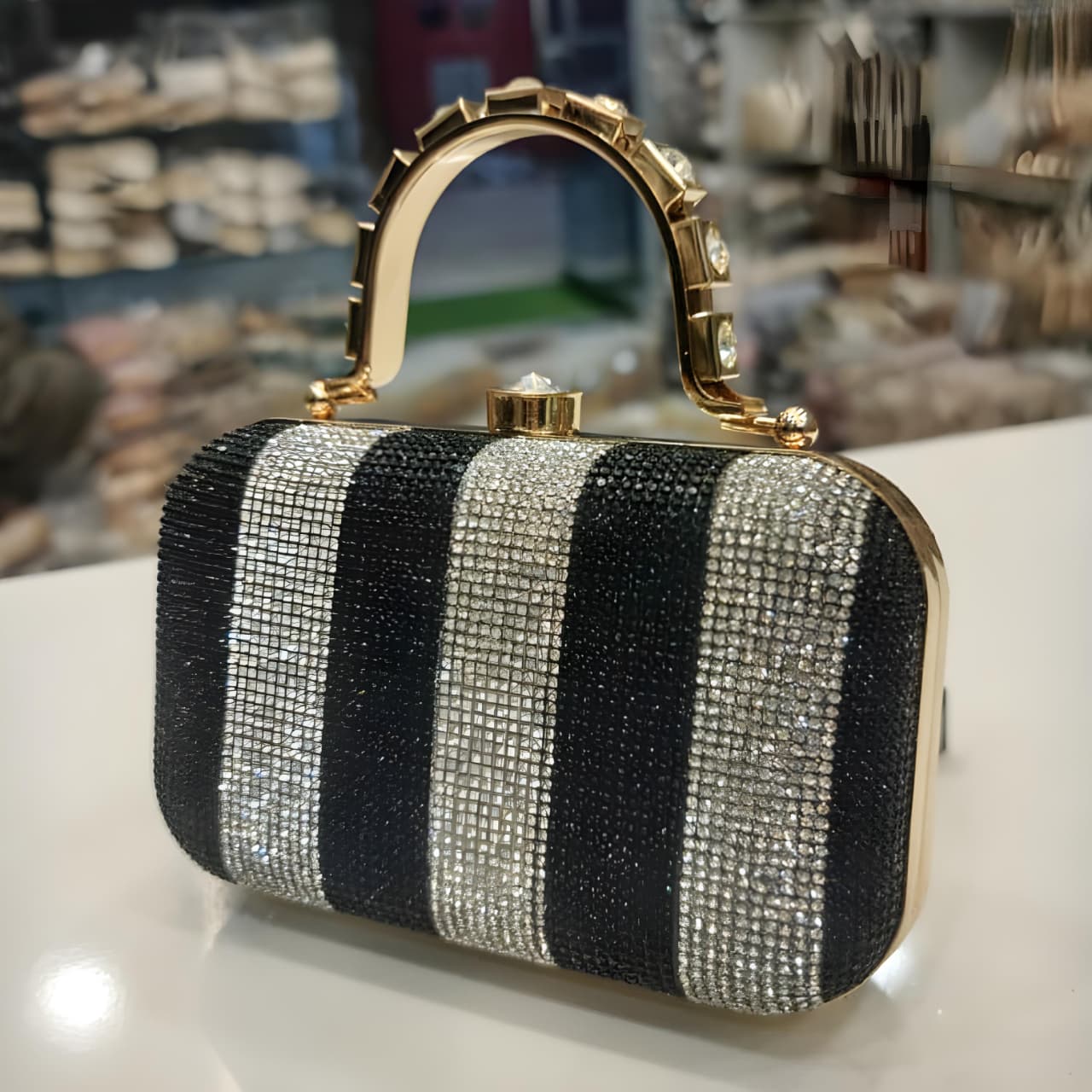 New Elegant Metal Clutch Bags for Girls